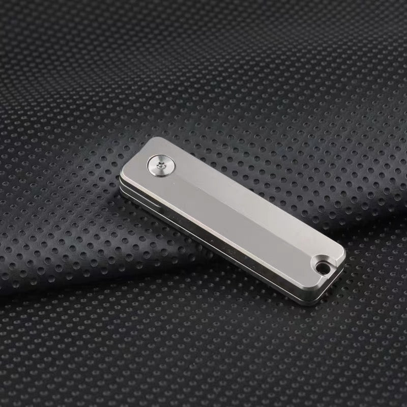 Titanium Magnetic Fidget Utility Knife