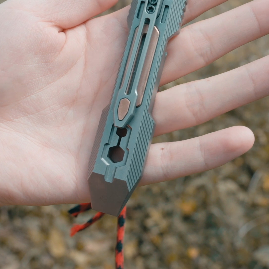 Titanium EDC Multi-Tool Pry Bar