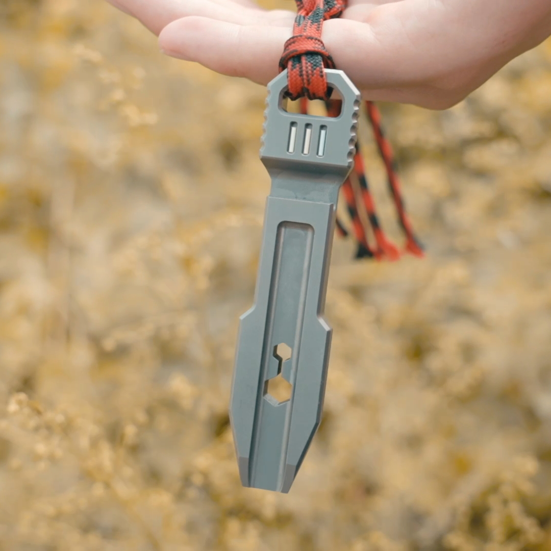 Titanium EDC Multi-Tool Pry Bar