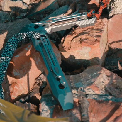 Titanium EDC Multi-Tool Pry Bar
